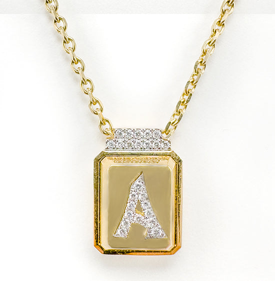 Sorellina Letter Signet Necklace 18K Yellow Gold Letter A